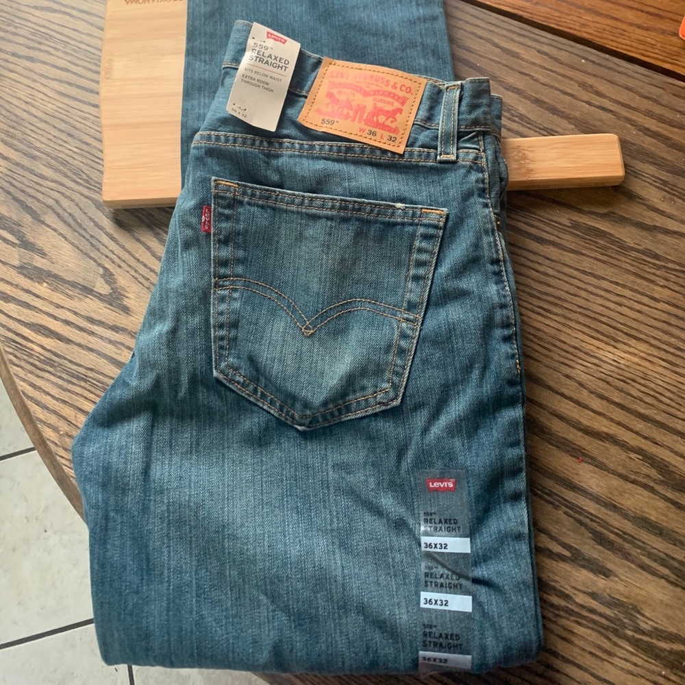 Mens Levi’s with TAGS 36x32